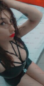 Laura 3103062791 (12).jpg