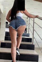 mariana-escort-rionegro--antioquia-escaleras.jpg