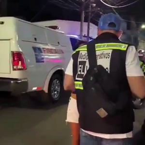 VID_20231111_222154.mp4